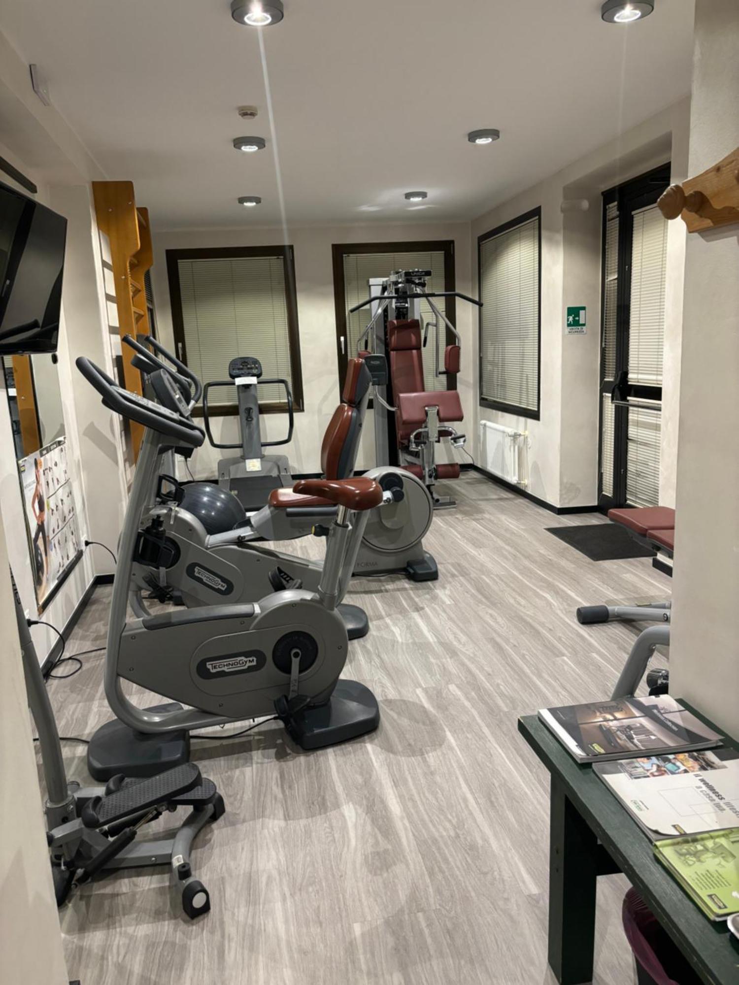 Alexander Hotel Alpine Wellness Dolomites Molveno Exterior photo