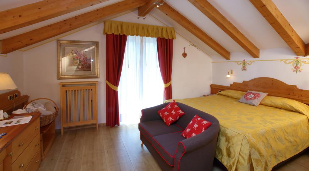 Alexander Hotel Alpine Wellness Dolomites Molveno Exterior photo