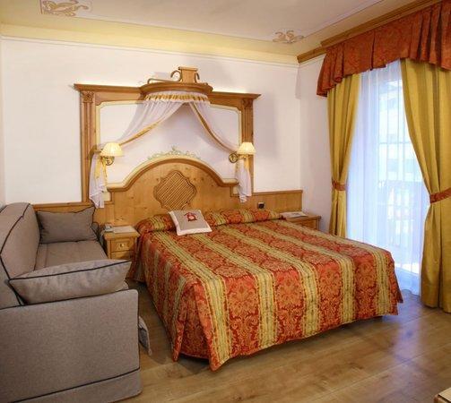 Alexander Hotel Alpine Wellness Dolomites Molveno Exterior photo